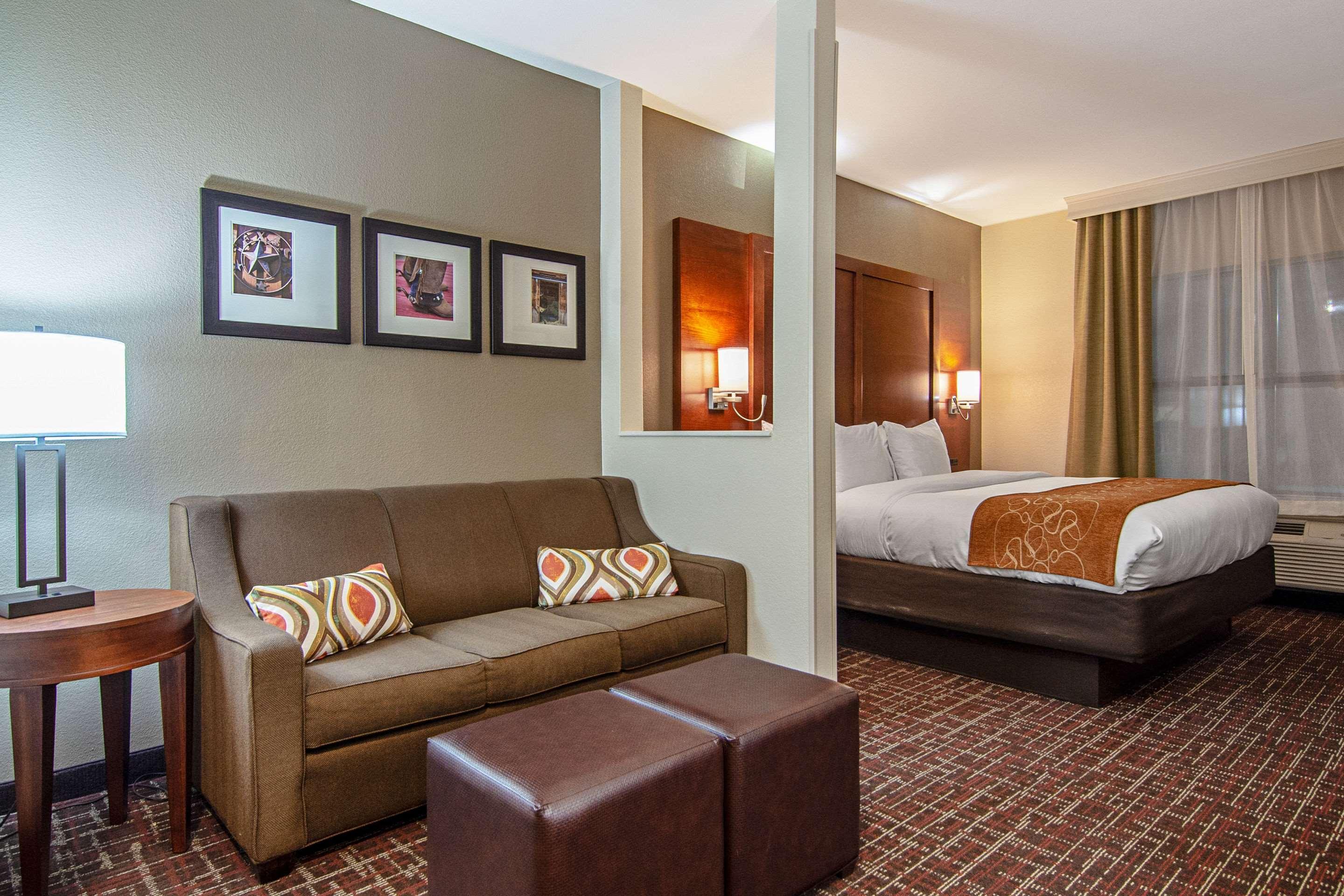 Comfort Suites Nw Dallas Near Love Field Екстер'єр фото