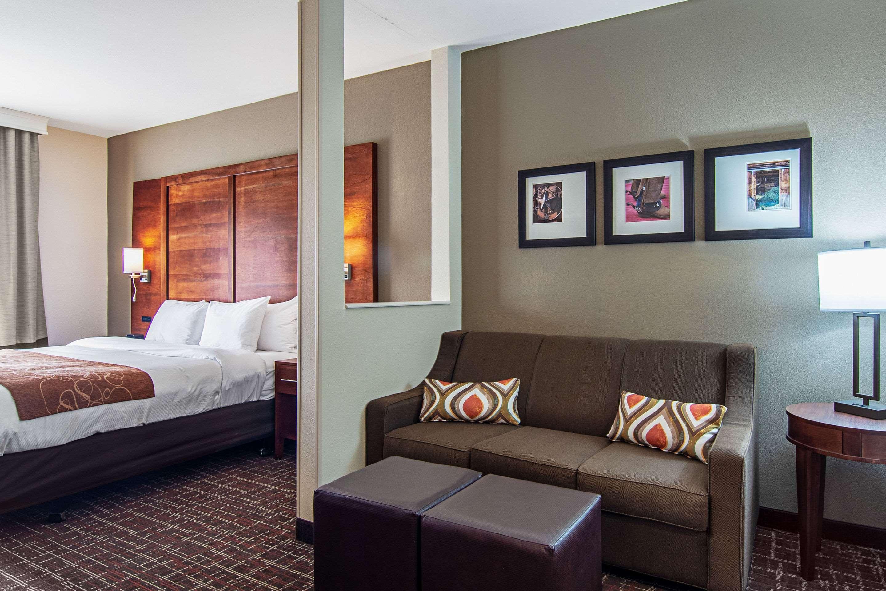 Comfort Suites Nw Dallas Near Love Field Екстер'єр фото