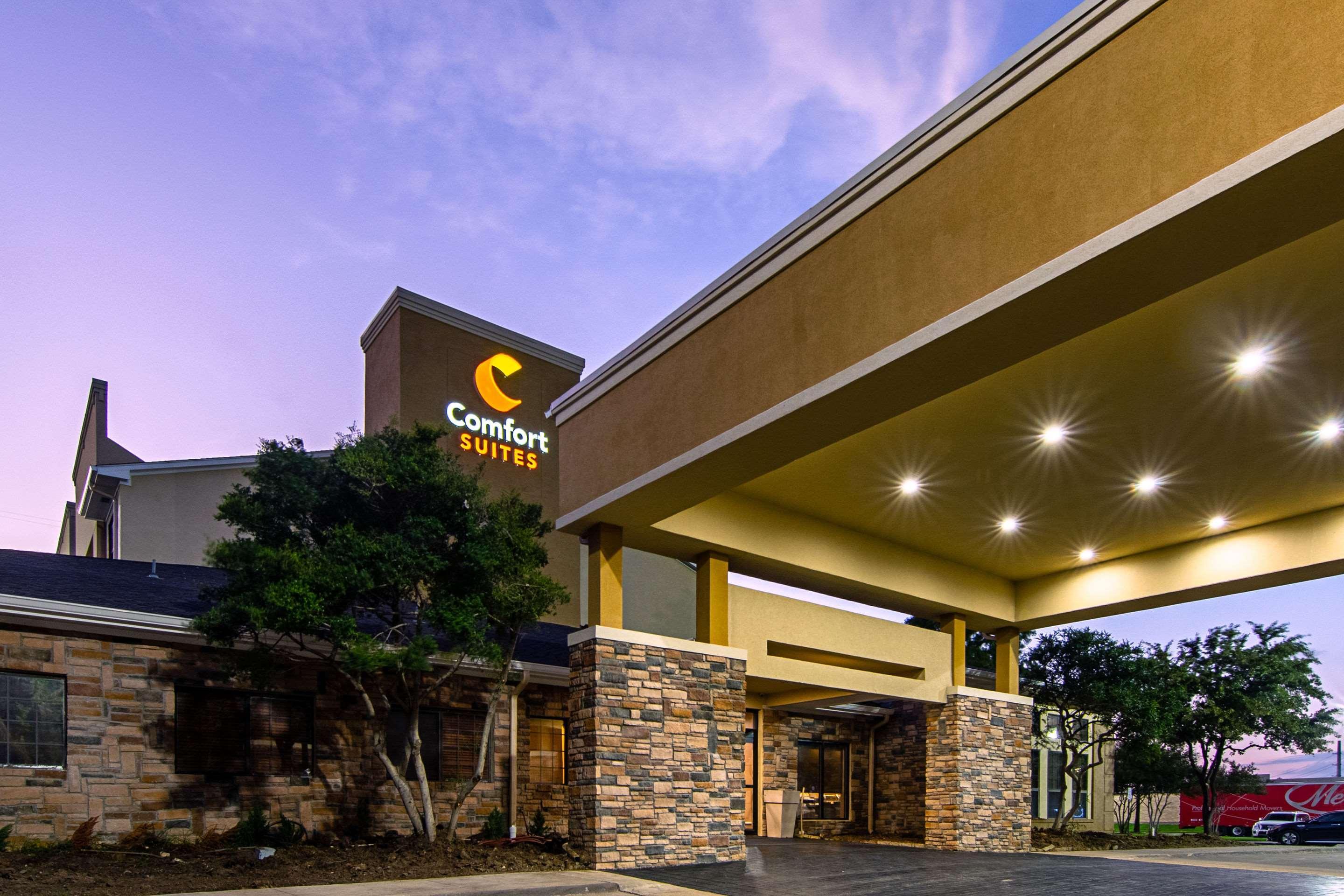 Comfort Suites Nw Dallas Near Love Field Екстер'єр фото