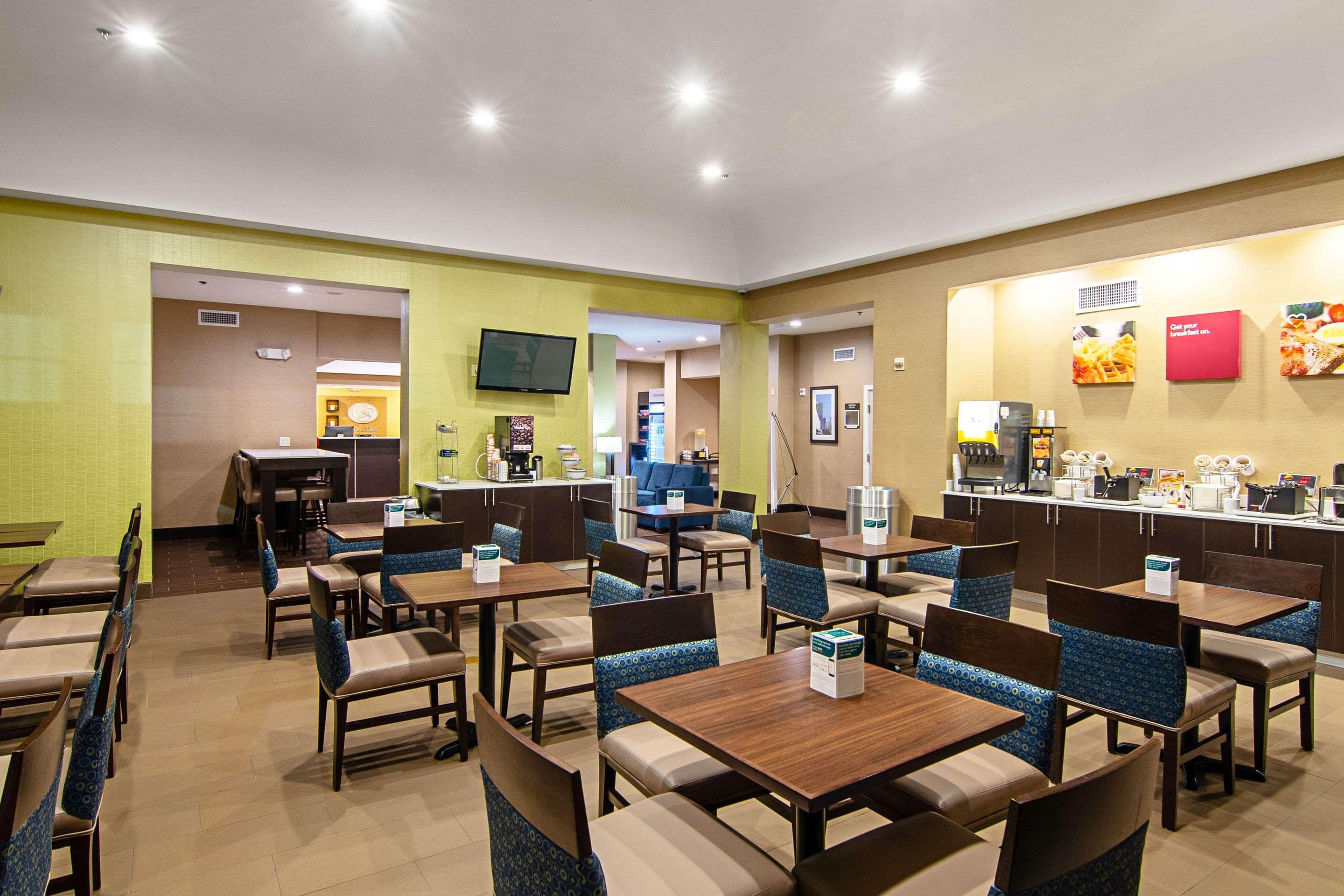 Comfort Suites Nw Dallas Near Love Field Екстер'єр фото