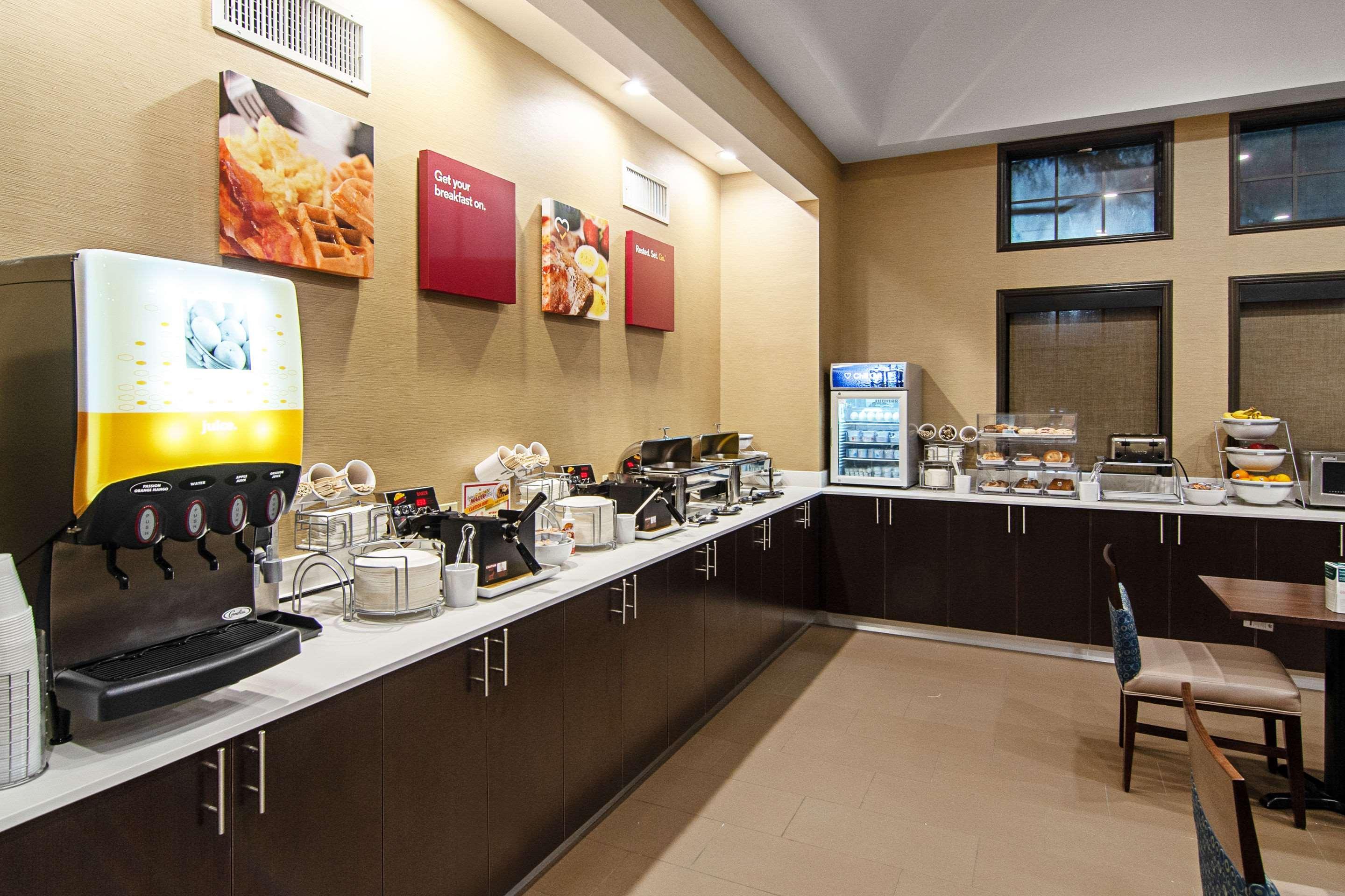 Comfort Suites Nw Dallas Near Love Field Екстер'єр фото