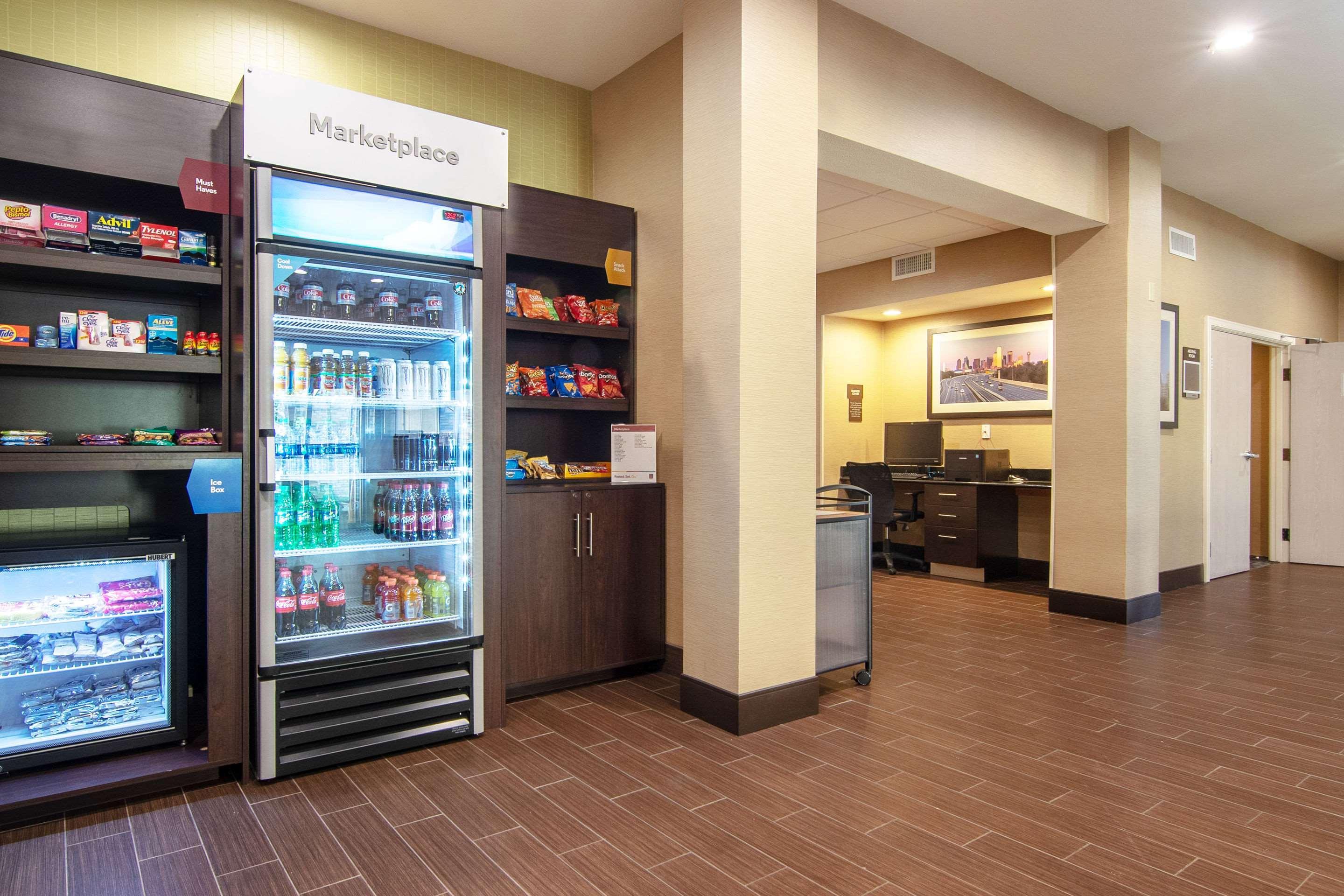 Comfort Suites Nw Dallas Near Love Field Екстер'єр фото