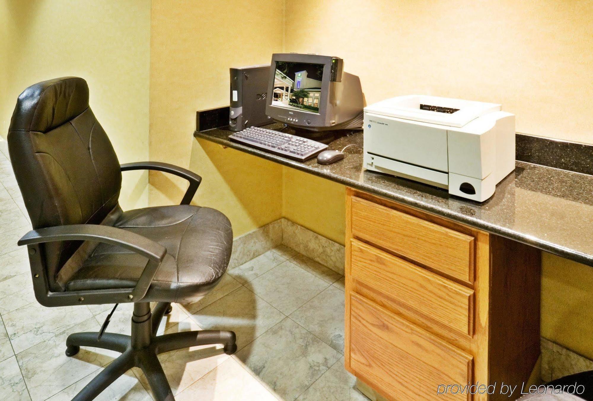 Comfort Suites Nw Dallas Near Love Field Екстер'єр фото